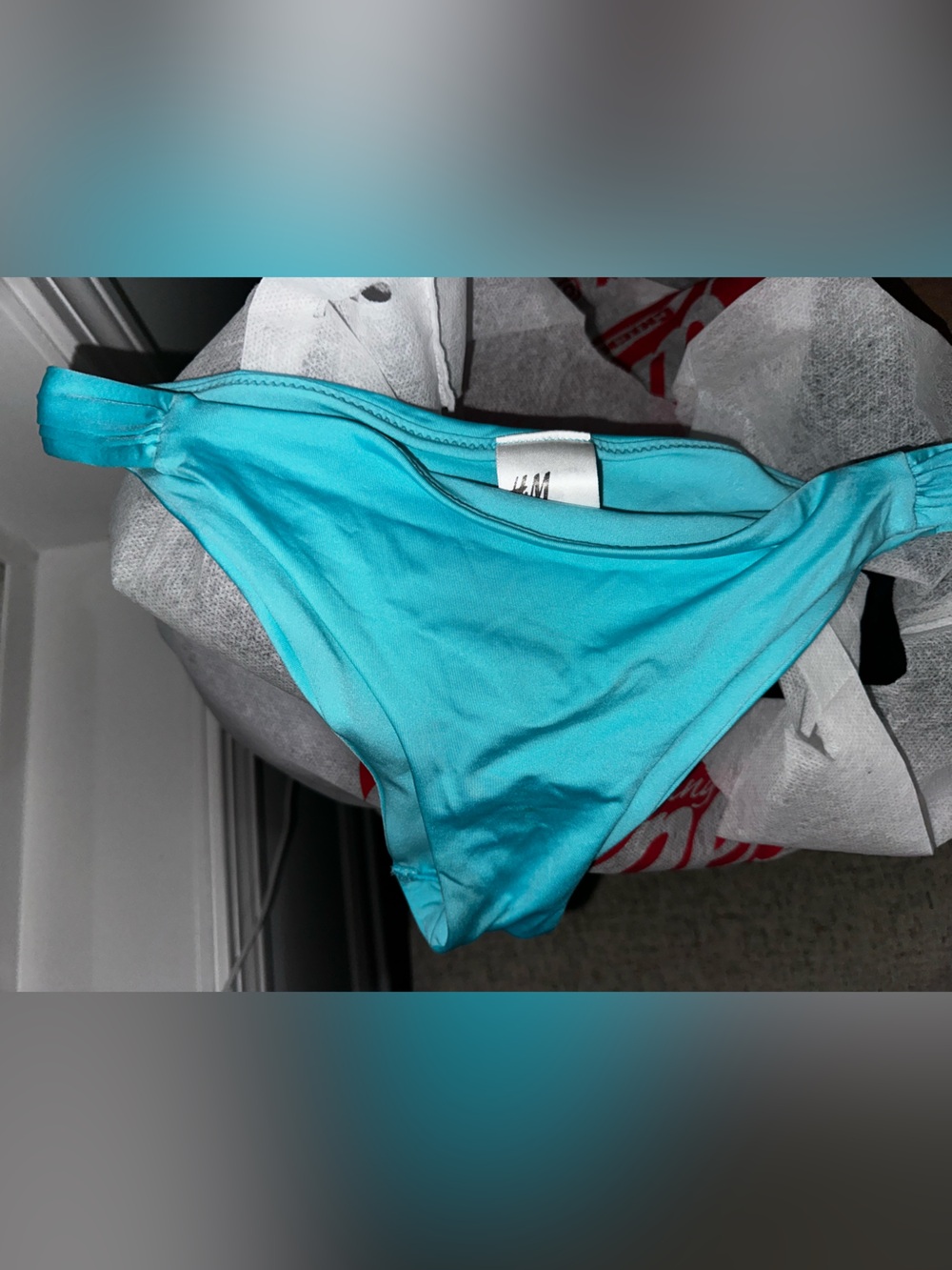 H&M Turquoise Low-Rise Bikini Bottom size 4 Teeny tiny bikini bottom swim blue